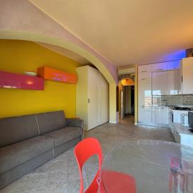 1 kamb. 34 kv.m. butas-studija su vaizdu į jūrą, Sanremo, Ligūrija (Šiaurės Italija) - Photo 3